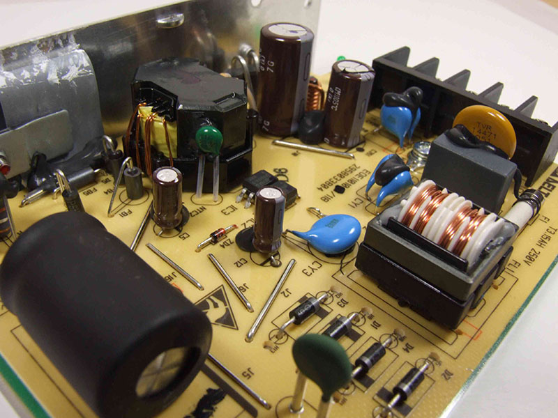 GaN快充芯片U8607为18~65W应用提供全新解决方案